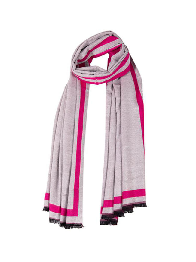 Picture of cashmere scarf  beige color with pink linning