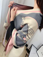 Picture of cashmere scarf  light gray color and pink lining