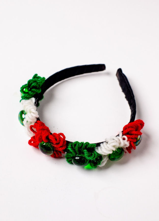 Picture of Threads flower with beads kuwait head band for girls