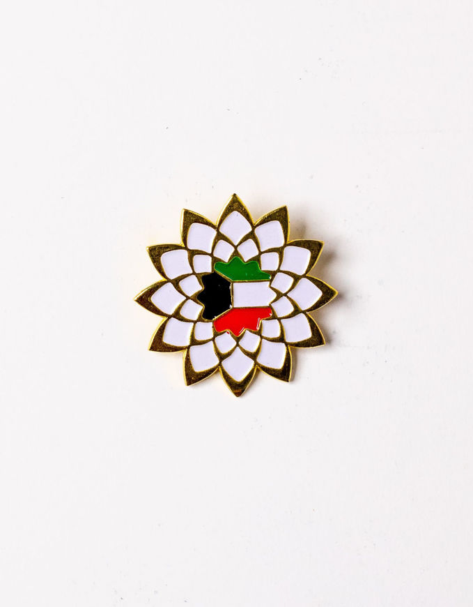 صورة Flower Kuwait pin