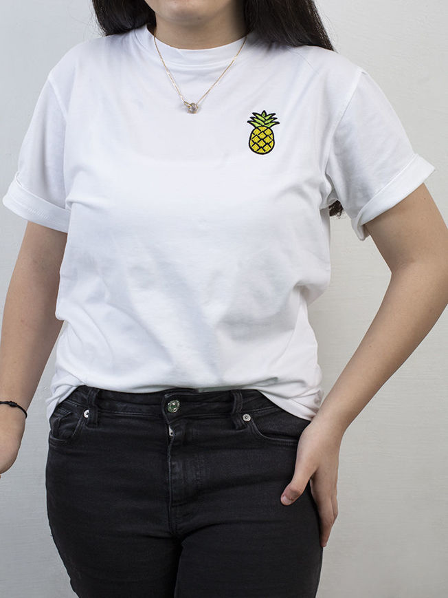 Picture of WOMMEN'S T-SHIRT EMBROIDERY PINEAPPLE
