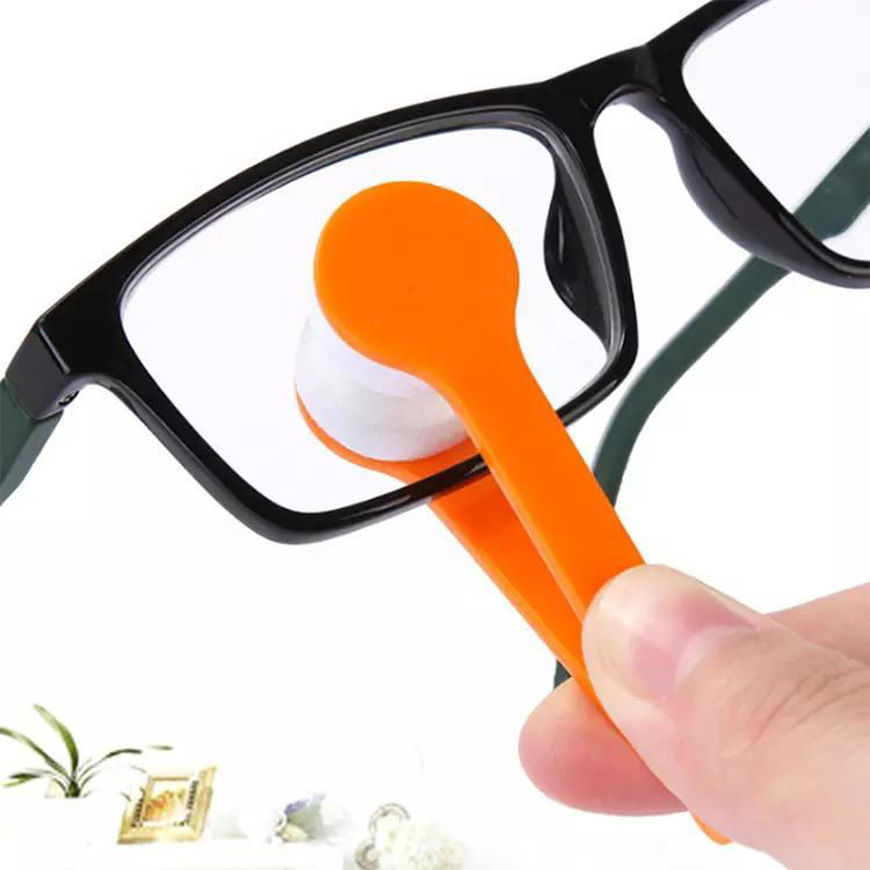 Picture of PORTABLE LENSE CLEANER