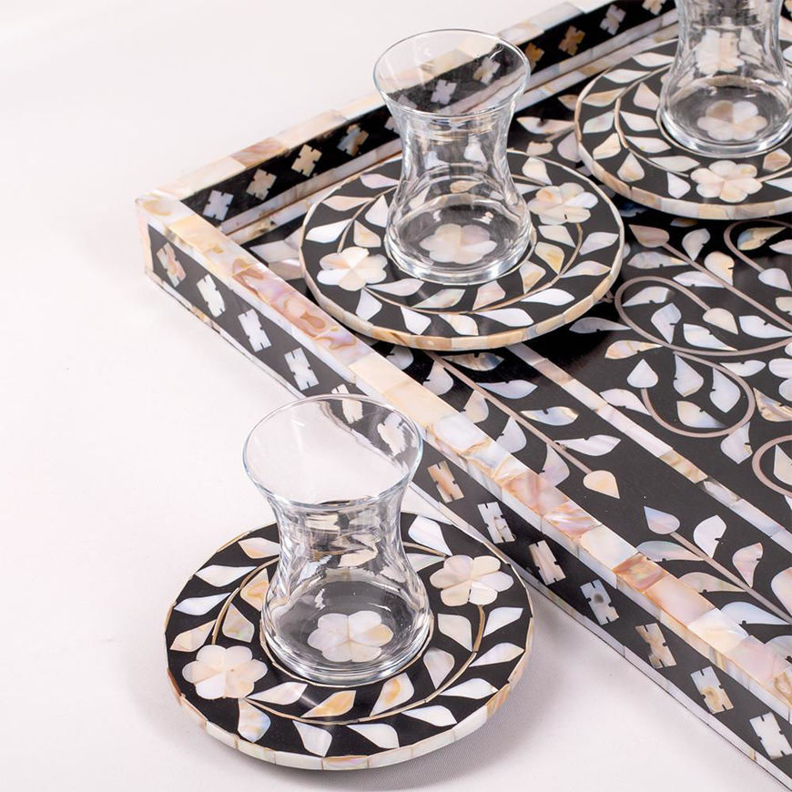 Picture of BLACK MOTHER OF BEARL TRAY WITH 6 TEA PLATES